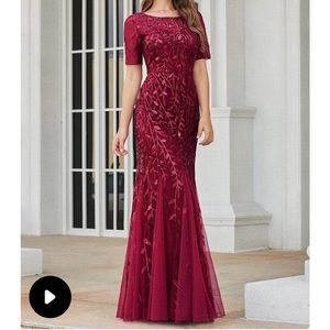 Red dress, size 4